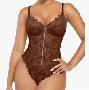 New SHAPELLX Lace Bodysuit for Women Tummy Control Hourglass Shapewear Size Med